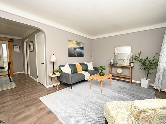 3rd image of 5122 Lucydale Ave