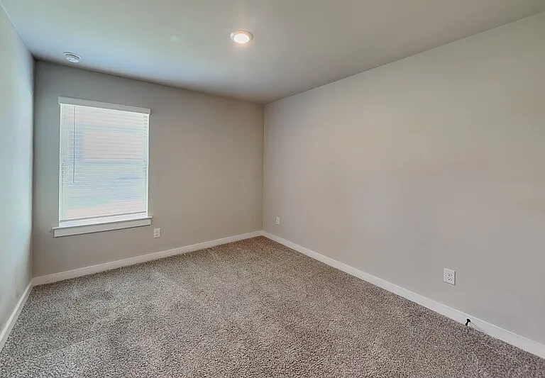 1106 Holly St — Photo 10