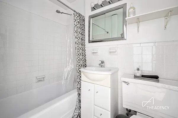 Rented by The Agency | media 6