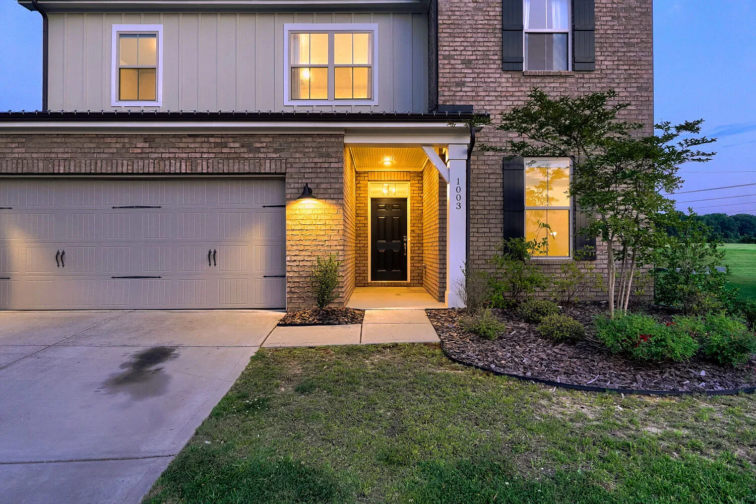 4 bed, 2985 sqft, $2,400 — Photo 4