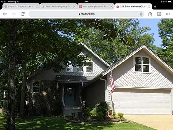 221 Saint Andrews Ct