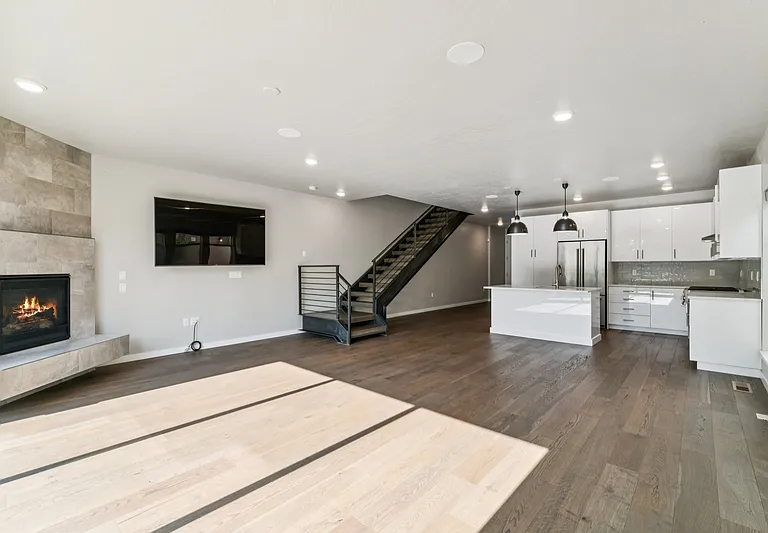 3520 N Prospect Ln #1 — Photo 14