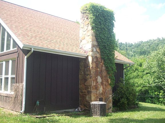 2nd image of 403 Careys Run Pond Crk
