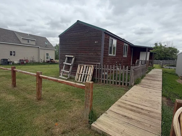 205 Adams St, Noonan, ND 58765