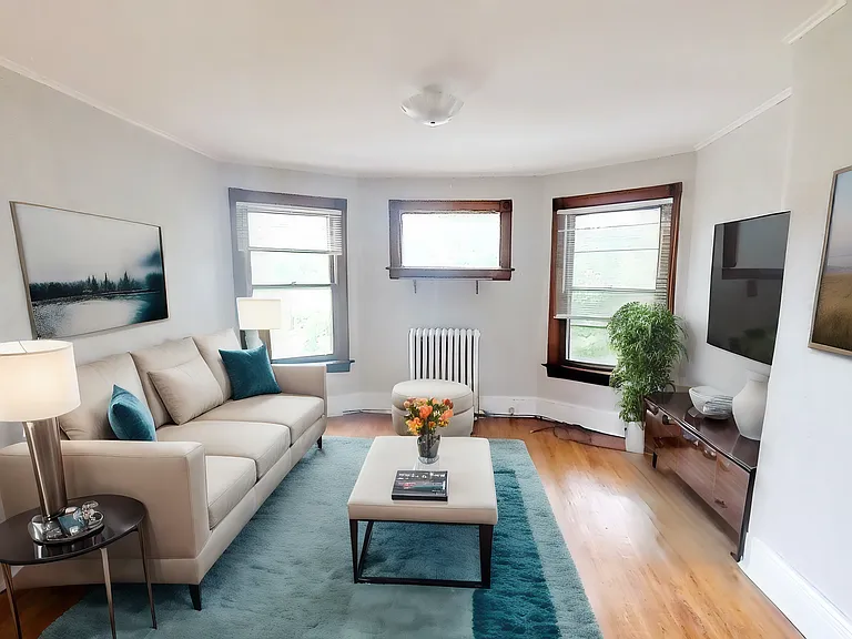583 Averill Ave — Photo 16