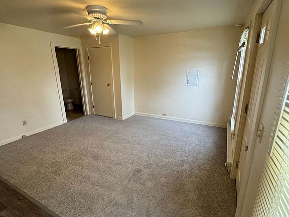 2nd image of 420-428 S Summit St #Ag4245
