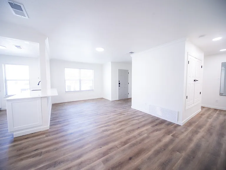 3235 S University Dr — Photo 12