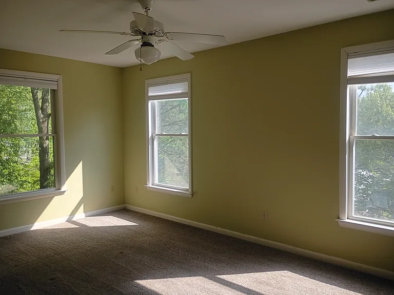 607 Overhill Dr — Photo 22