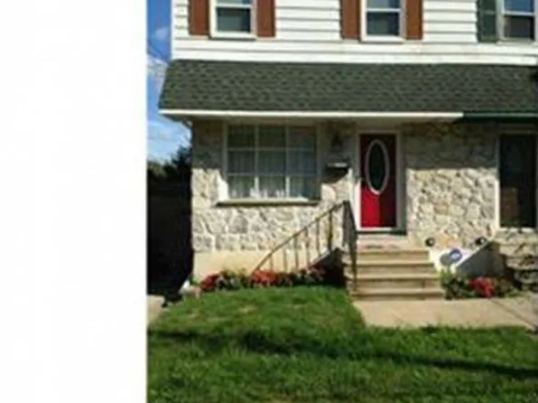 224 W Rively Ave, Aldan, PA 19018