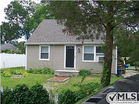 452 Shady Ln photo 1