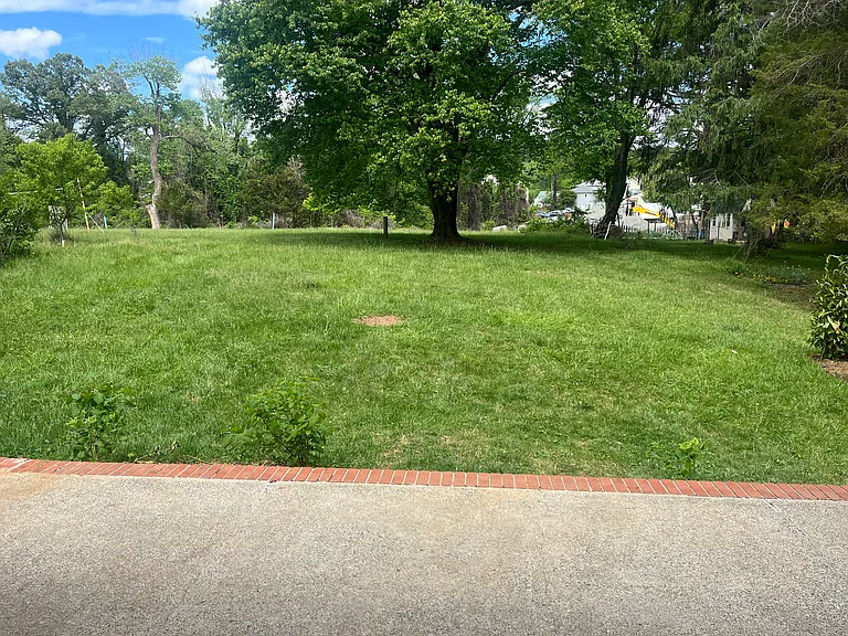 119 Stribling Ave — Photo 4