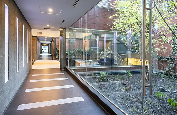 Rented by Compass | media 35