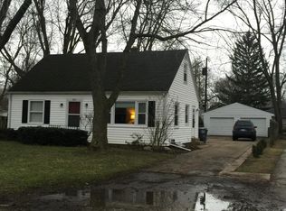 552 S Ottawa Rd, Benton Harbor, MI 49022