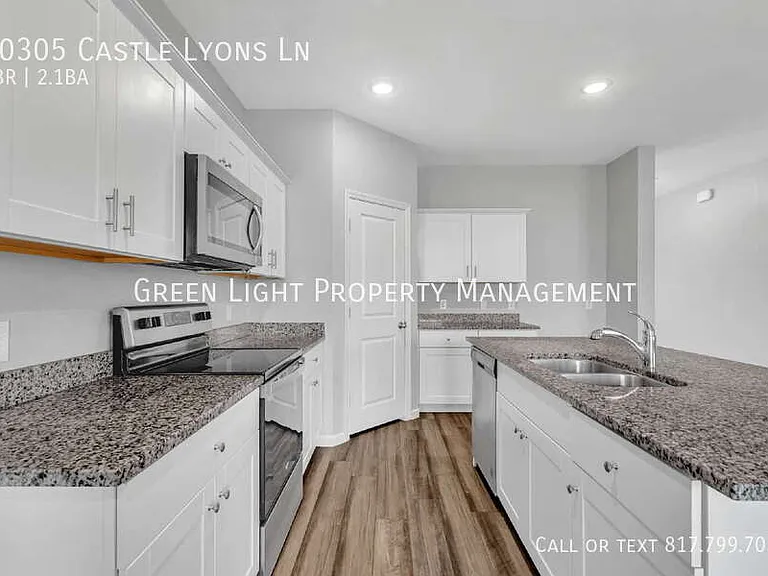 10305 Castle Lyons Ln — Photo 8