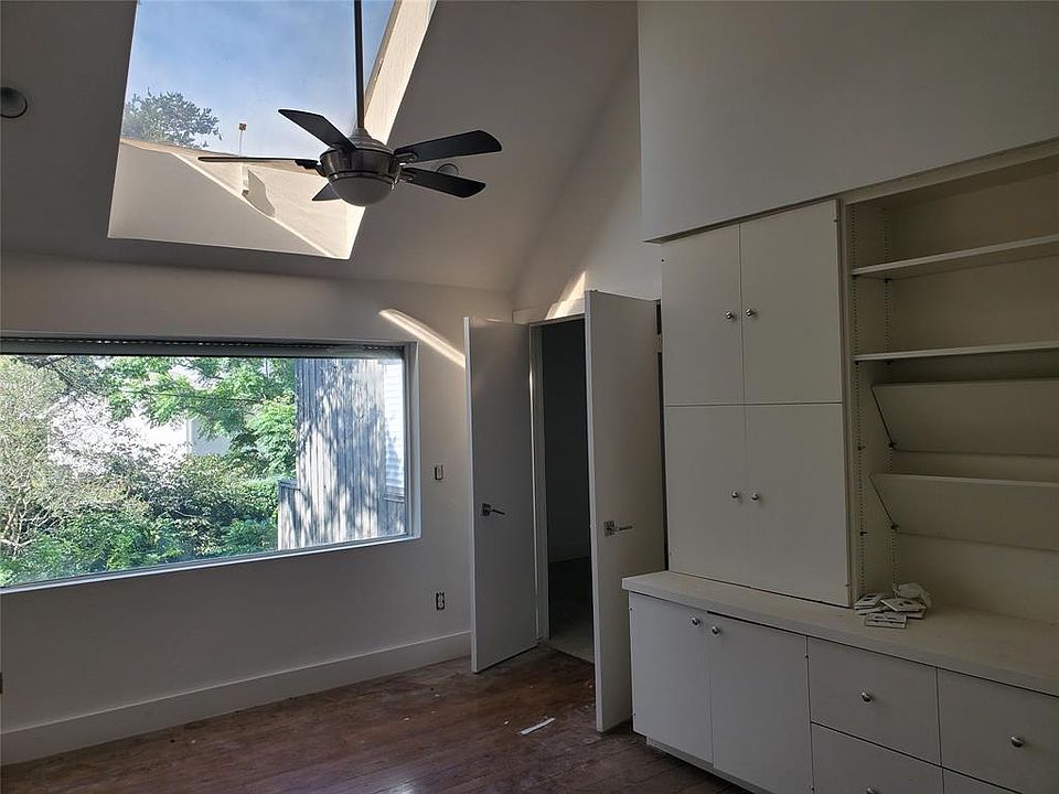 1st image of 5122 Glenmeadow Dr