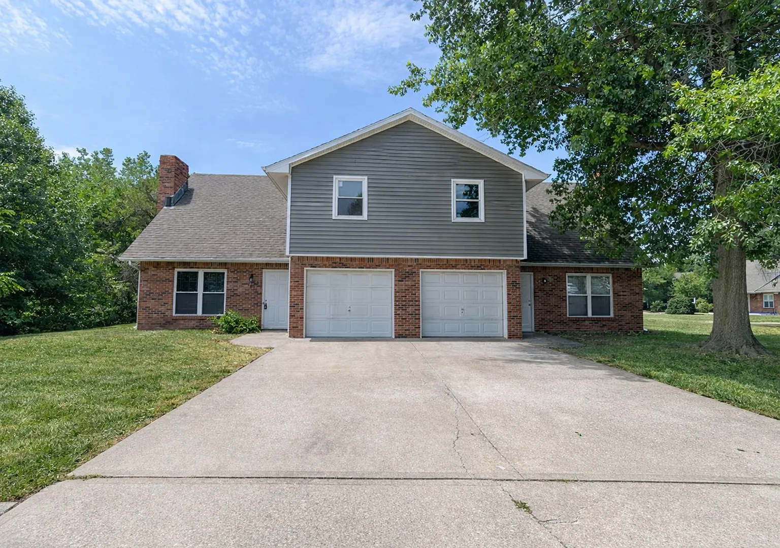 3 Bedroom Southside Duplex — Photo 1