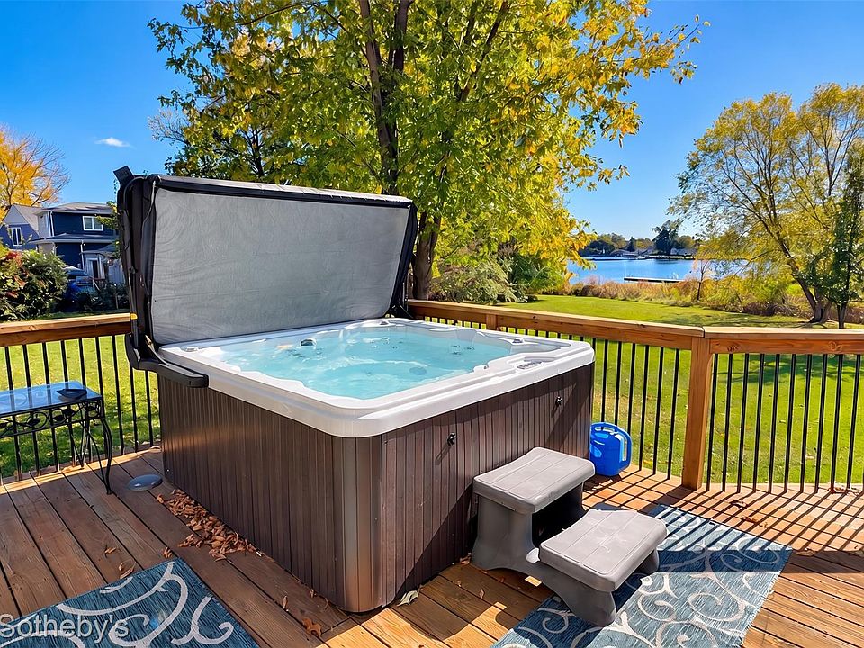500 Lakeside Dr, photo 22