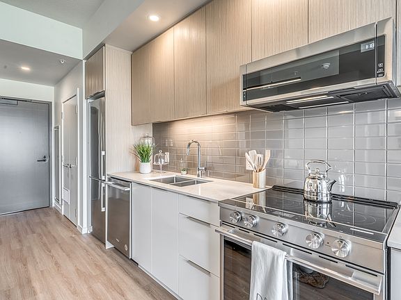 5th image of 8122 106th St NW #4423