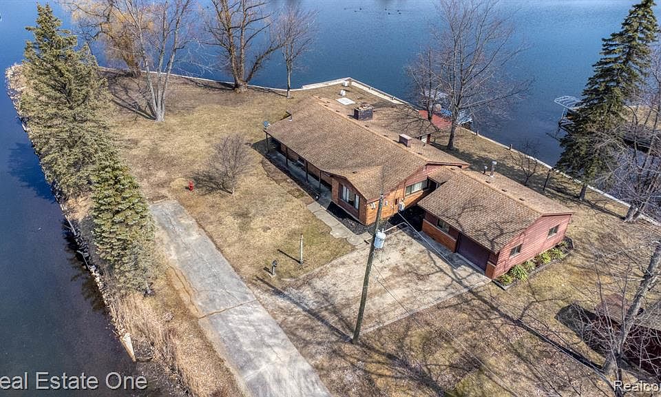 1677 Parkview Dr, West Bloomfield, MI 48324 Zillow