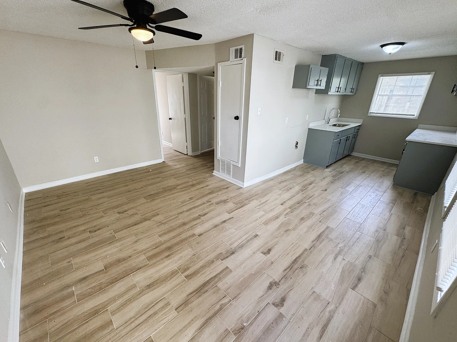 3453 Southern Avenue - 101 — Photo 2