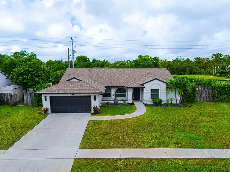 1853 Shower Tree Way — Photo 3