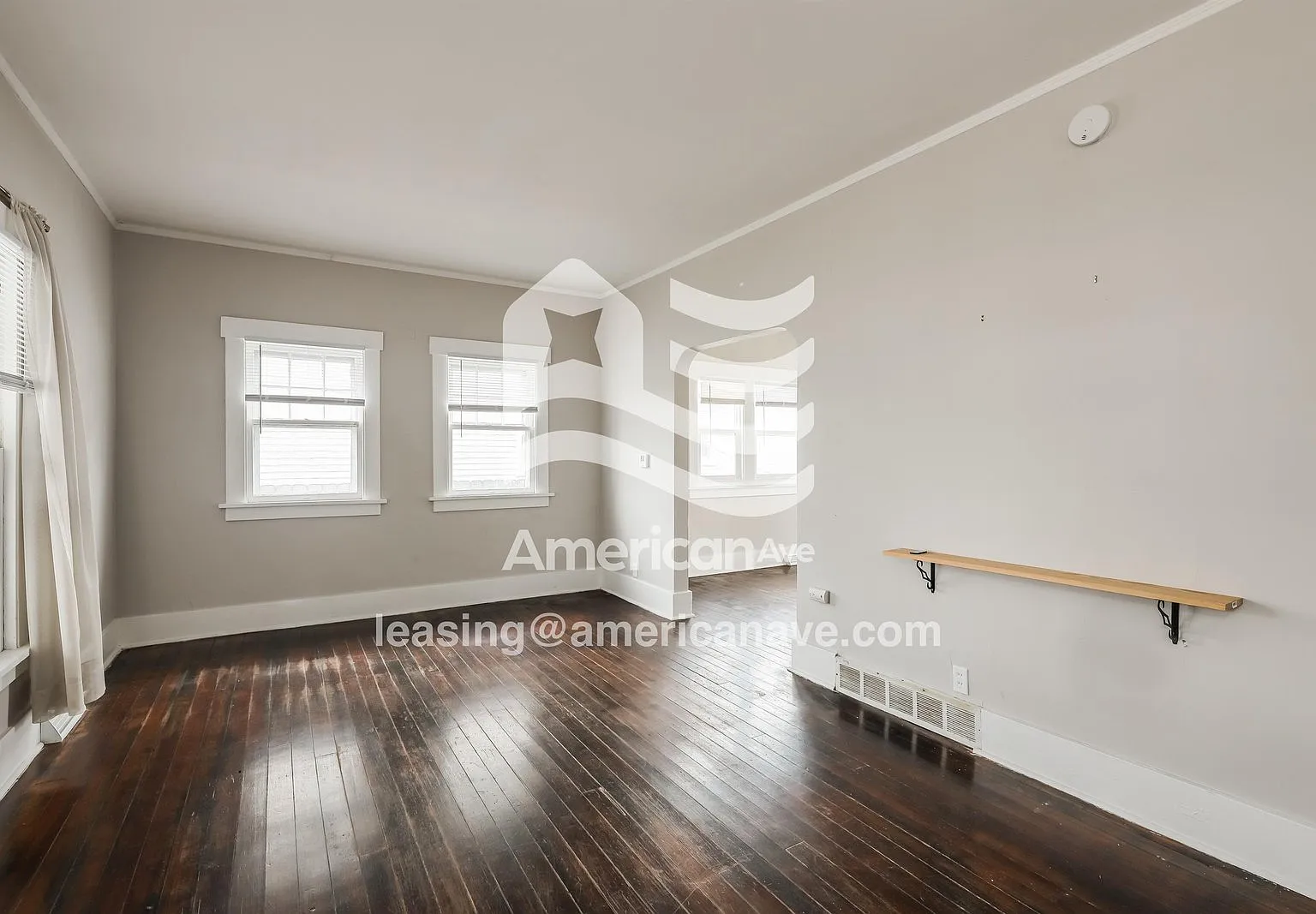 3 bed, 1.0 bath, 1272 sqft, $1,147 — Photo 2