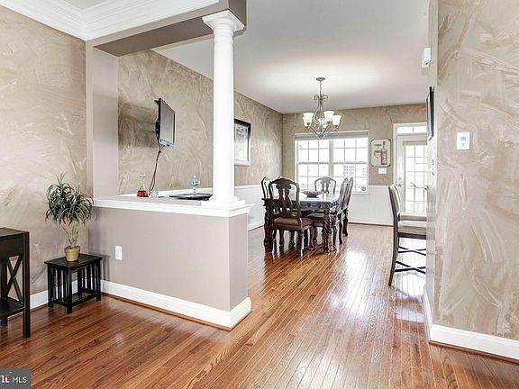 5th image of 2605 River Basin Ln