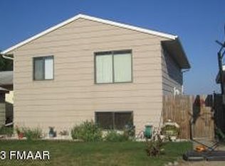 415 3rd Ave, Mapleton, ND 58059