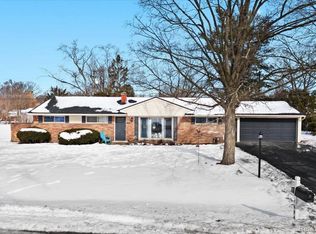 1693 Bolton St, Walled Lake, MI