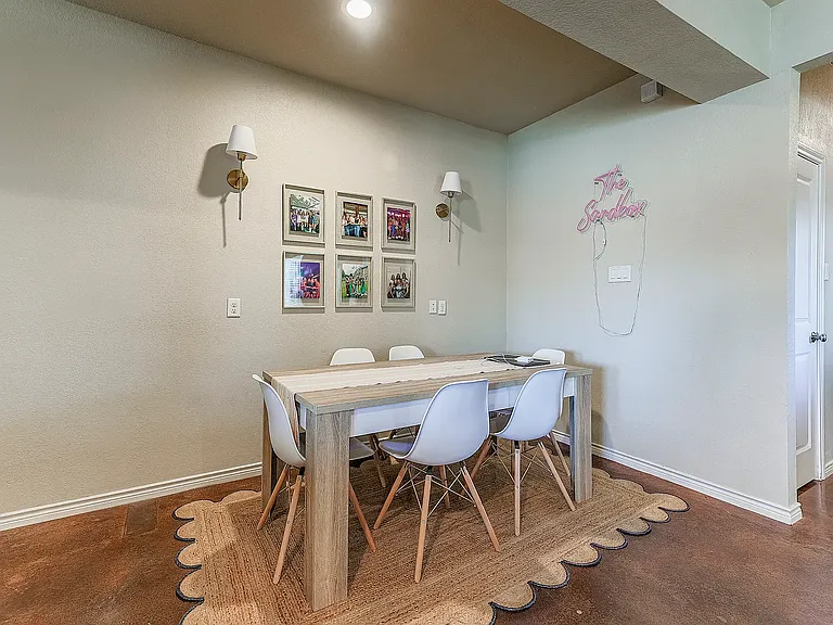 3144 Sandage Ave — Photo 5