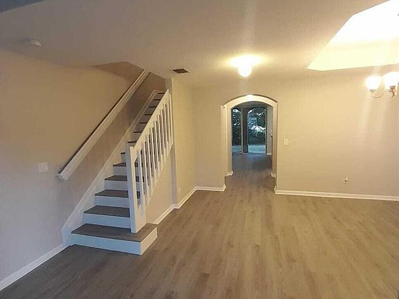 5th image of 2907 Hope Valley St #75