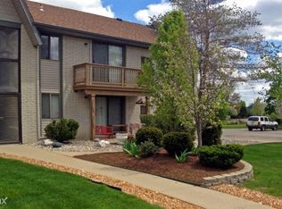 35258 W Eight Mile Rd #31, Farmington, MI 48335