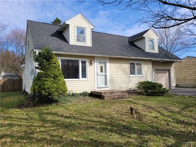 108 Cora Ave, North Syracuse, NY, 13212