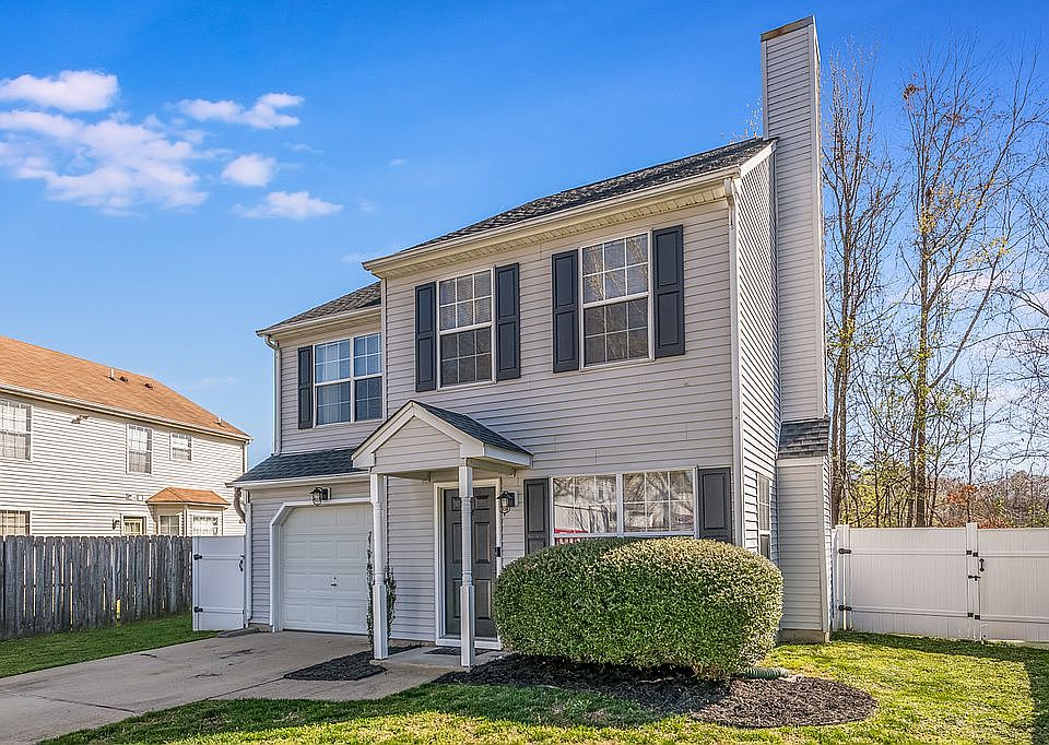 1st image of 1423 River Creek Cres