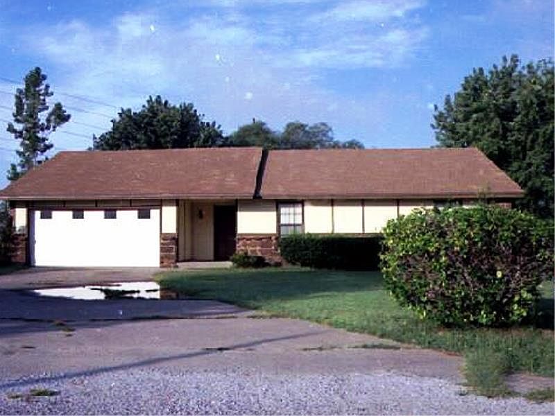 1st image of 10318 S 235 East Ave