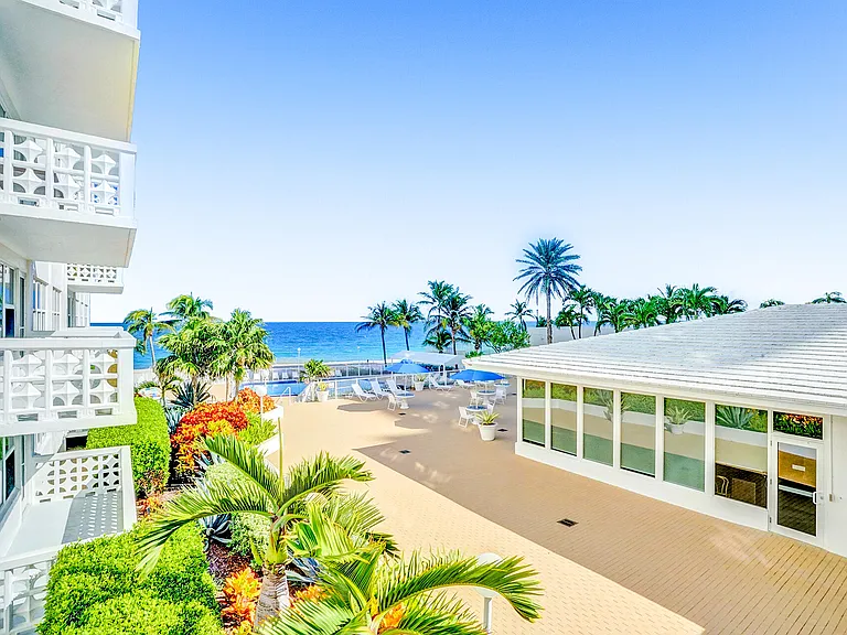 4010 Galt Ocean Dr #1514 — Photo 22
