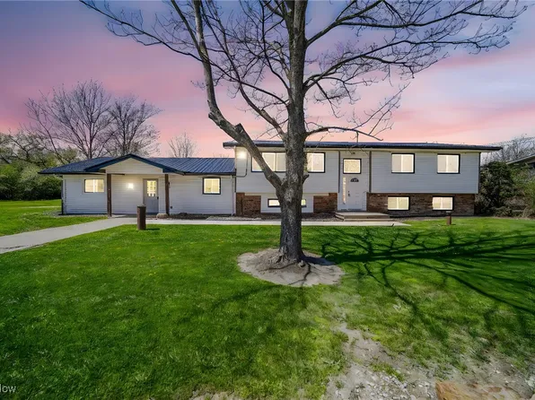 6084 Clay St, Thompson, OH 44086