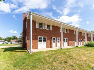 101 N Pipestone St APT 1, Brandon, SD 57005