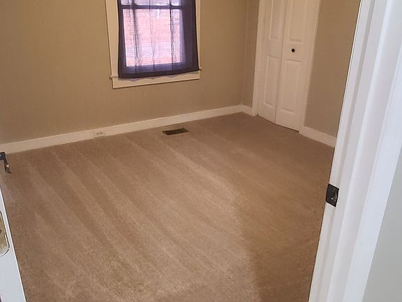 5th image of 282 White St