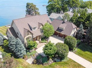 19700 Frazier Dr, Rocky River, OH