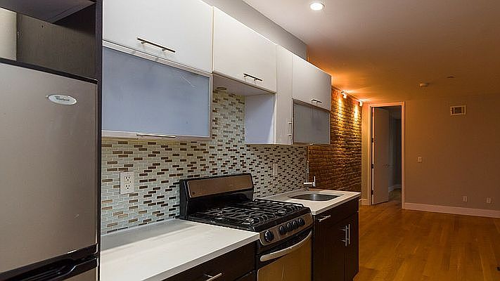 1st image of 263 Clifton Pl APT 2L
