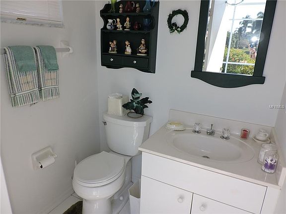 5th image of 509 Dover Dr S