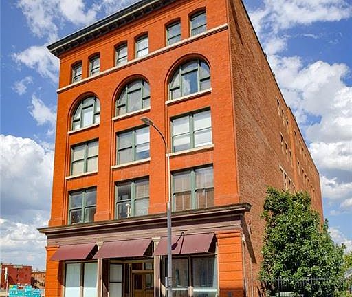 2nd image of 609 Central St APT 1209