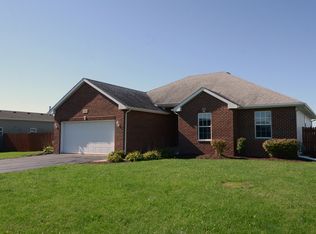 515 Feather Ln, Leland, IL 60531