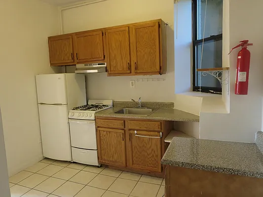 Rented by Keller Williams NYC | media 22