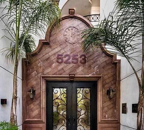 4th image of 5253 Vantage Ave Unit 305