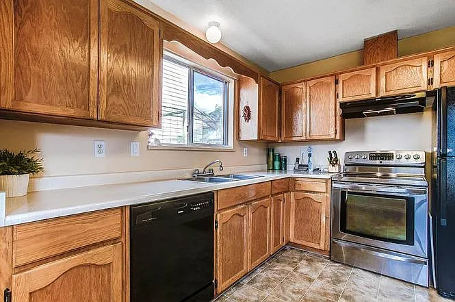 11265 Harrison St — Photo 15