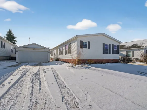10865 W Doral Dr, Frankfort, IL 60423