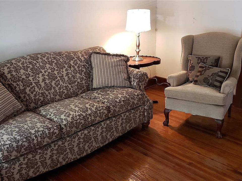 124 E 3rd St, Hermann, MO 65041 MLS 23025078 Zillow