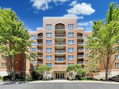390 S Western Ave APT 201, Des Plaines, IL, 60016
